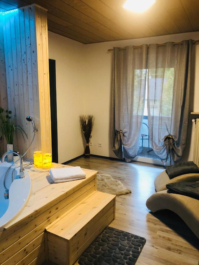 Aparthotel Бад Абах Екстериор снимка