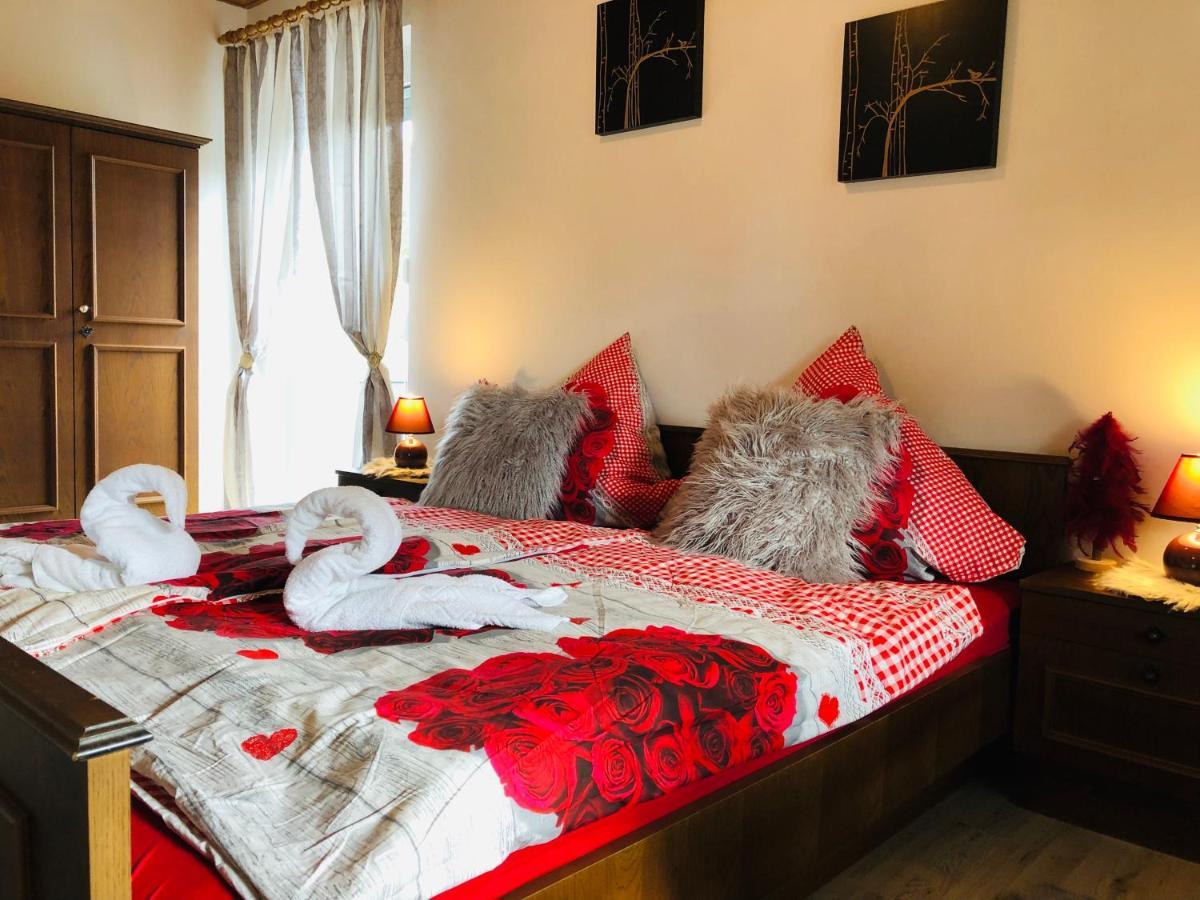 Aparthotel Бад Абах Екстериор снимка