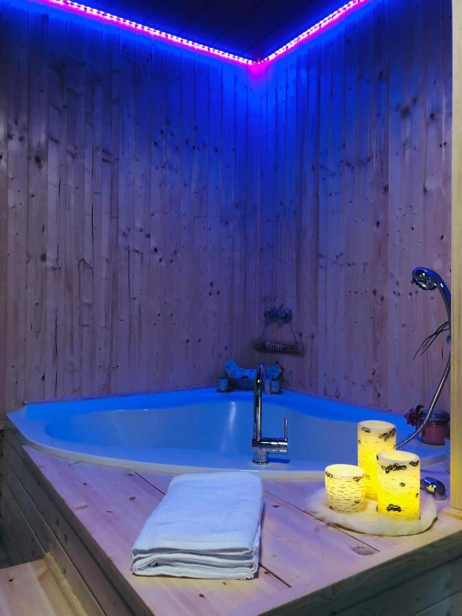 Aparthotel Бад Абах Екстериор снимка