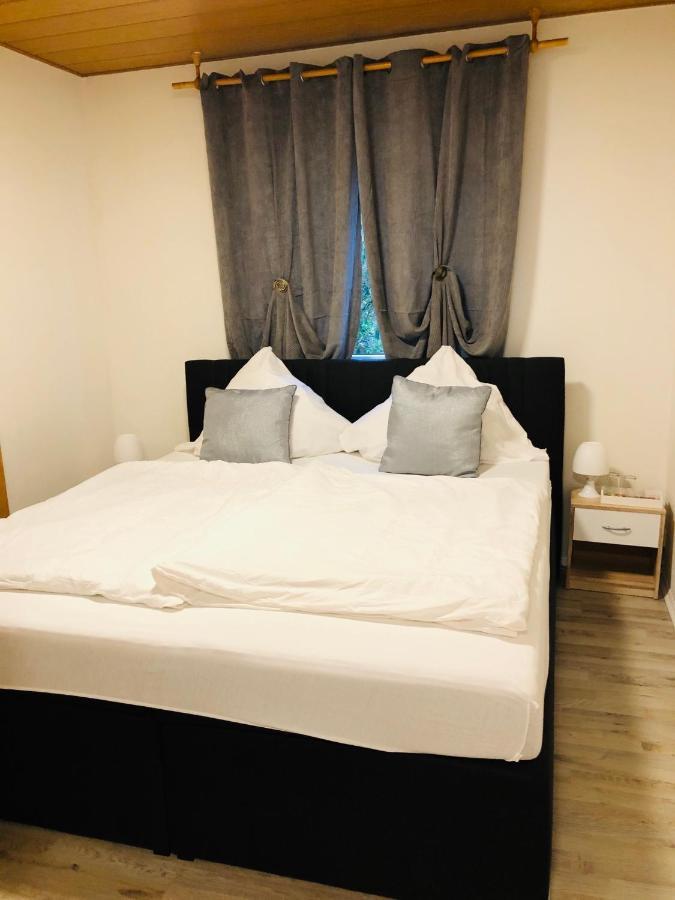 Aparthotel Бад Абах Екстериор снимка