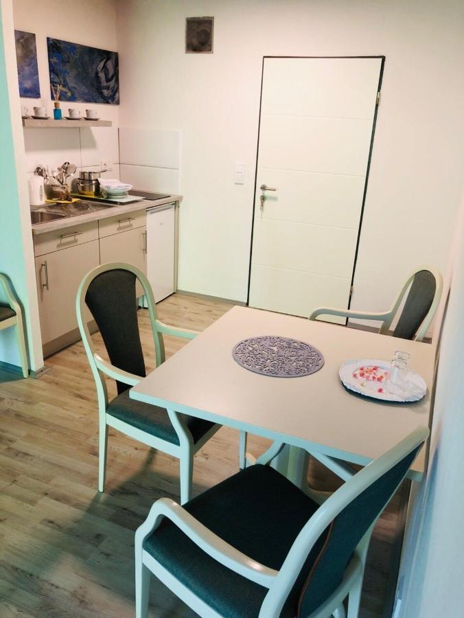 Aparthotel Бад Абах Стая снимка