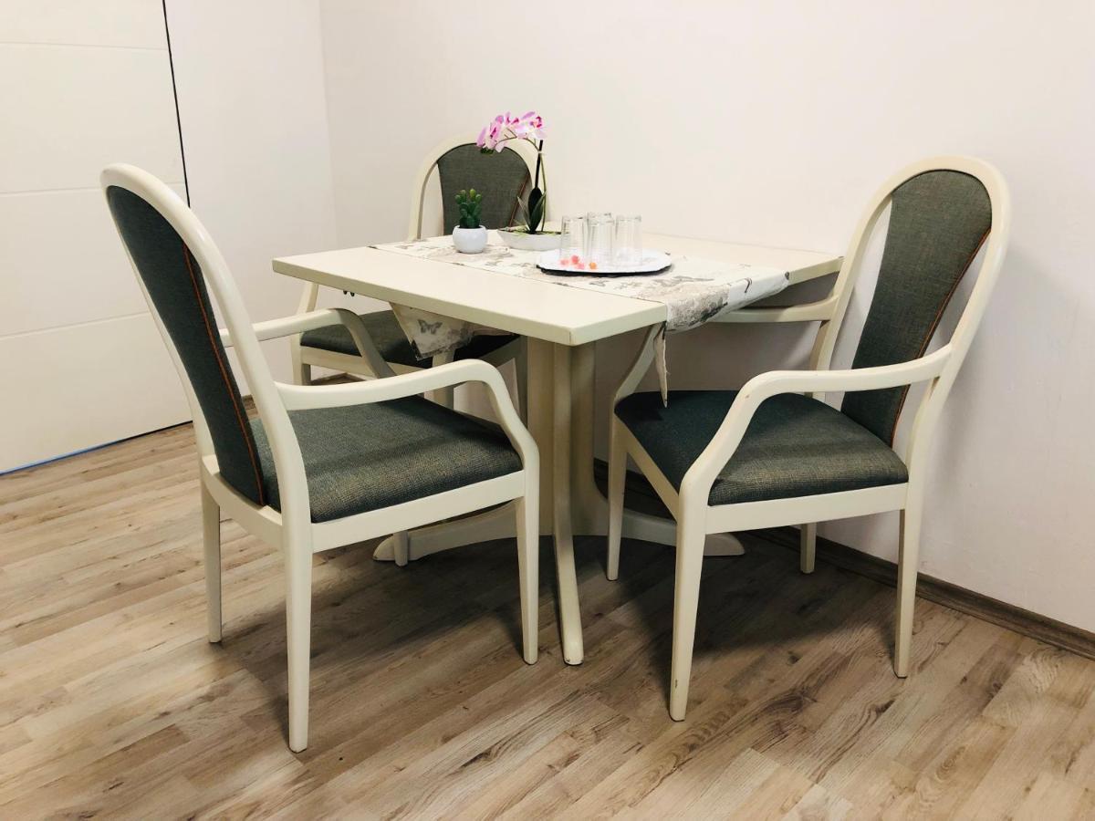 Aparthotel Бад Абах Стая снимка
